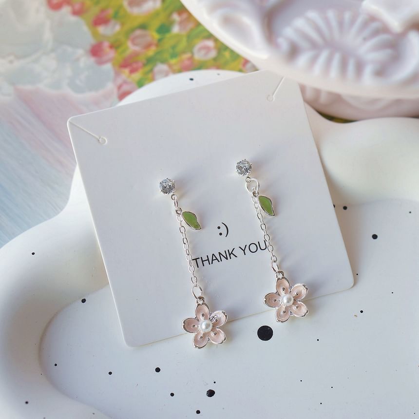 Set / Clip On Dangle Floral Earring