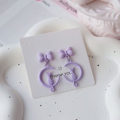 On Moon Earring Clip Cat / Dangle