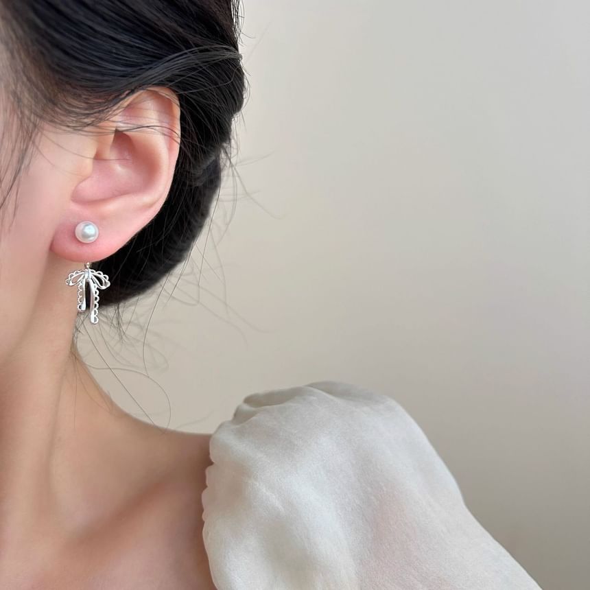 Ribbon Ear Jacket
