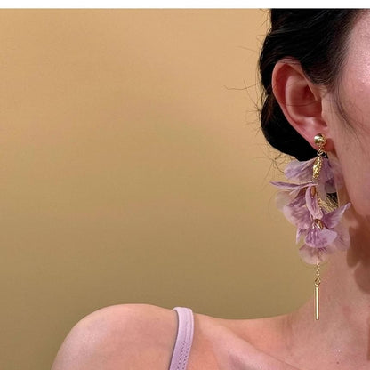 Threader Earring Petal