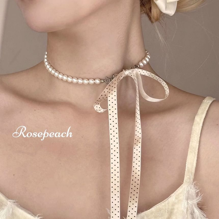 Ribbon Dotted Beaded Necklace