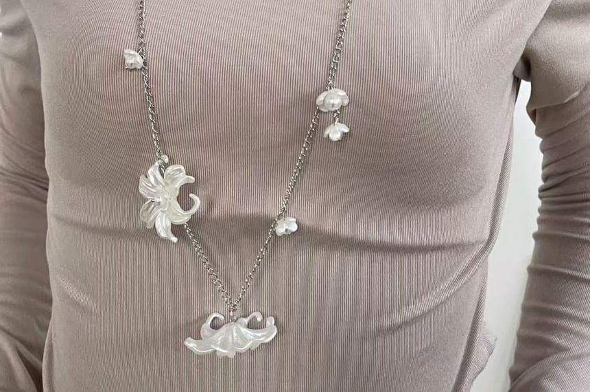 Floral Necklace Long