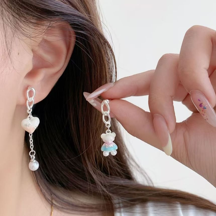 Earring Dangle Bear Asymmetrical