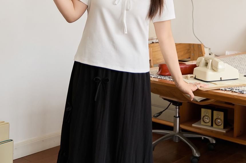 Short Sleeve V-Neck Contrast Trim T-Shirt