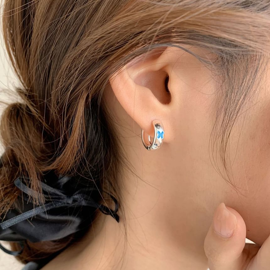 / Earring Clip-On Hoop Butterfly