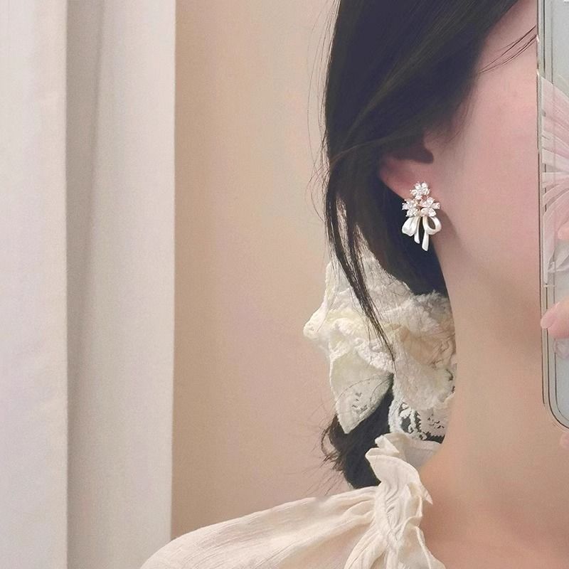 Flower Drop Rhinestone Earring Bow