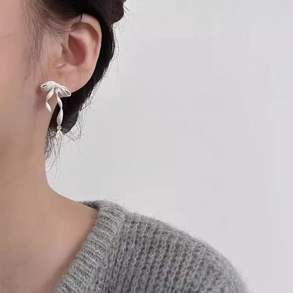 / Bow Drop Rhinestone Clip-On Earring