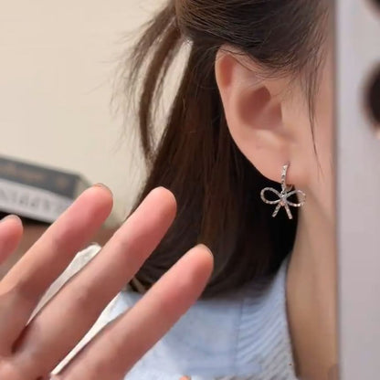 Earring Bow Drop Huggie