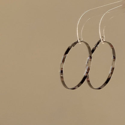 Hoop Shiny Leverback Earring