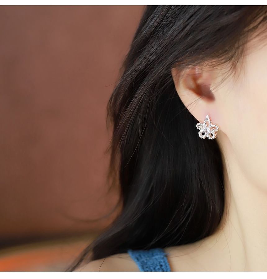 Earring Huggie Rhinestone Flower