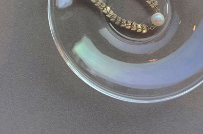 Faux Leaf Pearl Choker