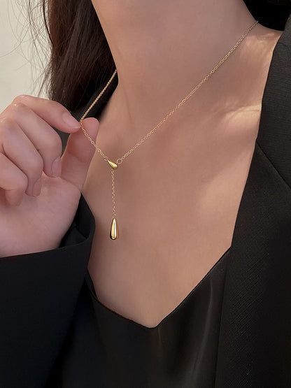 Teardrop Pendant Necklace