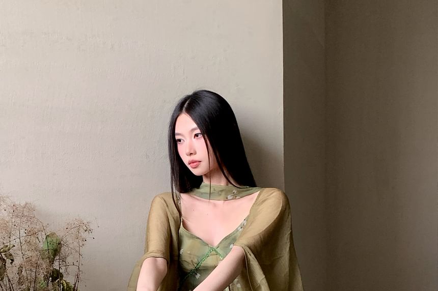 Spaghetti Strap V-Neck Floral Print Maxi A-Line Dress / Plain Open Front Long Light Jacket / Skinny Scarf / Set