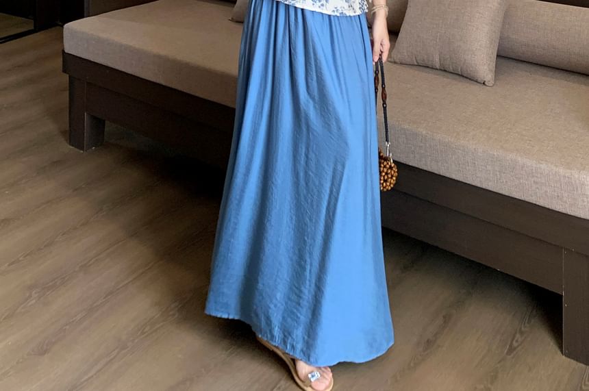 Halter Neck Floral Print Beaded Slim Fit Top / High Rise Plain Maxi A-Line Skirt / Shawl / Set