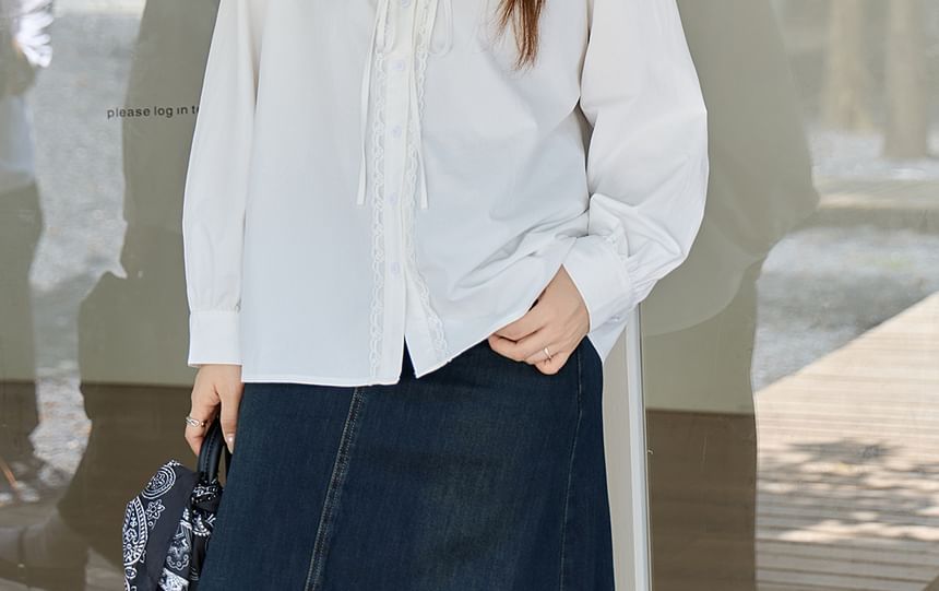 Long-Sleeve Ruffle Collar Lace Trim Button-Up Plain Blouse
