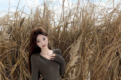 Long Sleeve V-Neck Plain Hood Ribbed Knit Top / High Waist Patterned Print High-Low A-Line Skirt / Belt / Set