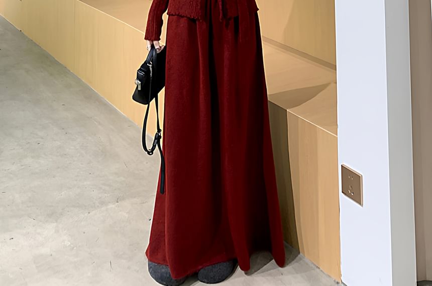 Set: Long Sleeve V-Neck Plain Floral Detail Knit Top + High Waist Maxi A-Line Skirt