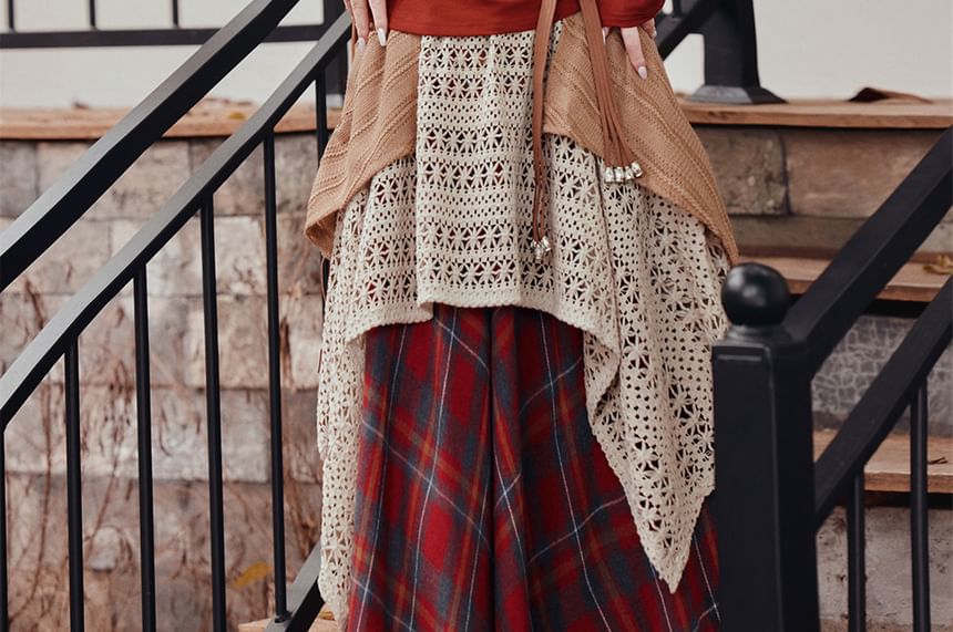Long-Sleeve Halter Neck Plain Top / Belt / High Waist Plaid Maxi A-Line Skirt / Set