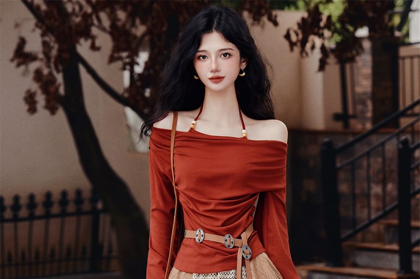 Long-Sleeve Halter Neck Plain Top / Belt / High Waist Plaid Maxi A-Line Skirt / Set