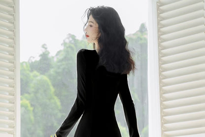 Long-Sleeve V-Neck Plain Midi A-Line Dress