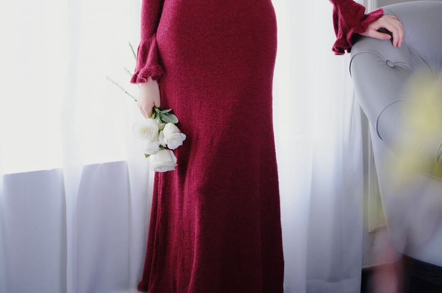 Long-Sleeve V-Neck Plain Knit Maxi A-Line Dress