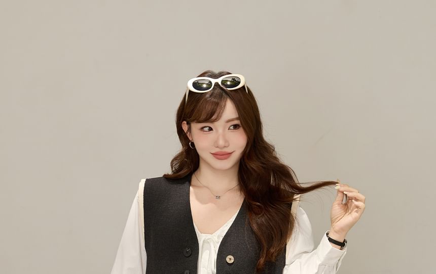 V-Neck Color Block Button Vest