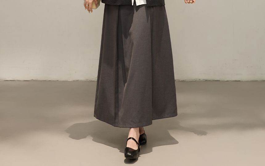 V-Neck Color Block Button Vest