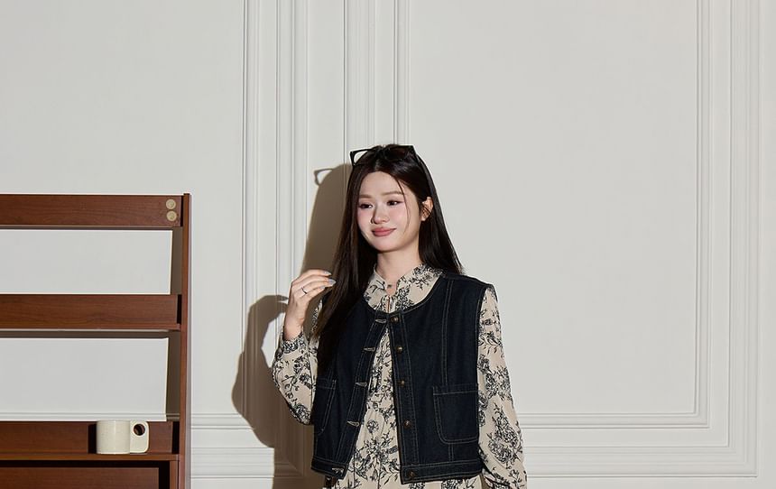 Long Sleeve Tie Neck Floral Print Midi A-Line Dress / Round Neck Unwashed Button Denim Jacket