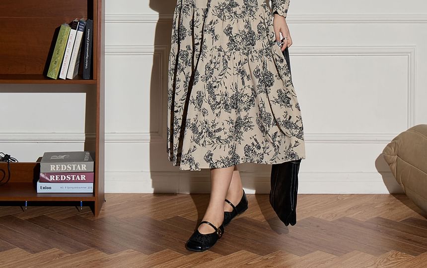 Long Sleeve Tie Neck Floral Print Midi A-Line Dress / Round Neck Unwashed Button Denim Jacket