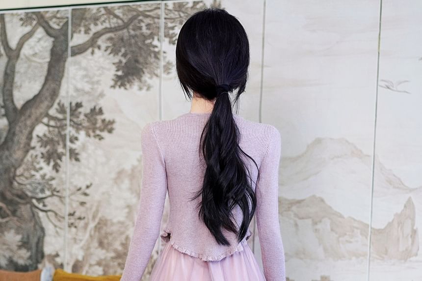 Long-Sleeve Round Neck Plain Flower Accent Ribbed Knit Top / High Waist Midi A-Line Tulle Skirt / Set