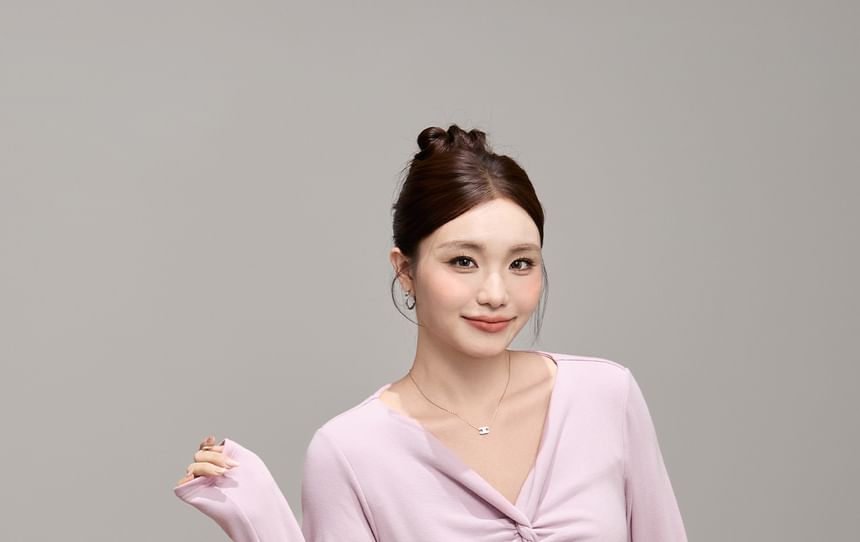 Long Sleeve V-Neck Plain Twist Ruched Top