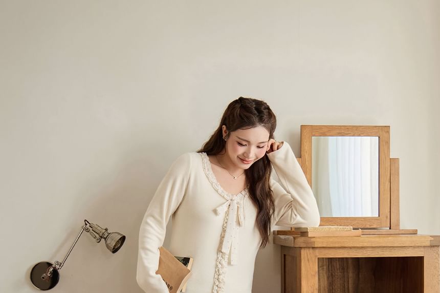 Long-Sleeve V-Neck Dotted Bow Accent Frill Trim Slim Fit T-Shirt