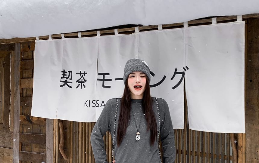 Long-Sleeve Mock Neck Glitter Ruched Tee