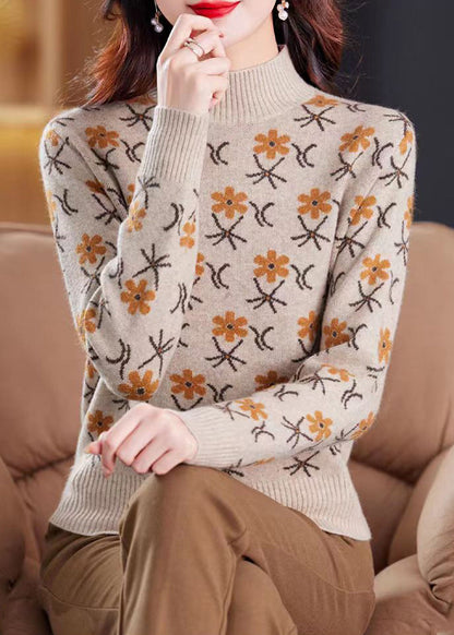Haut en tricot chaud camel clair à col roulé et manches longues TB010