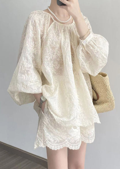 Ensemble deux pièces en soie et coton avec poches brodées beiges amples et manches pour bracelet KK095