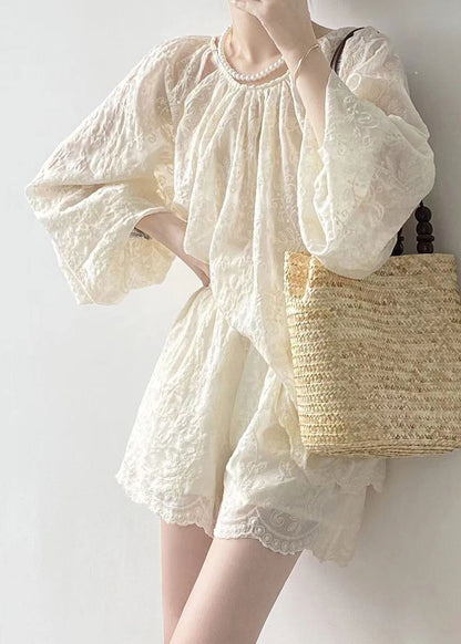 Ensemble deux pièces en soie et coton avec poches brodées beiges amples et manches pour bracelet KK095