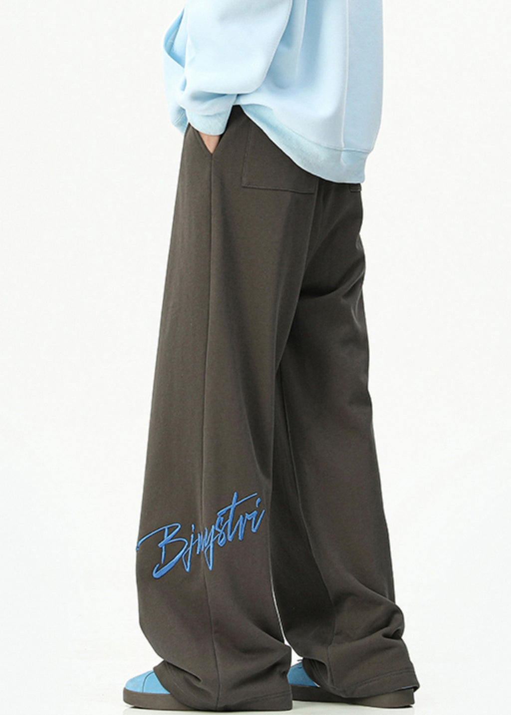 Loose Dark Gray Embroideried Pockets Cotton Mens Wide Leg Pants Spring RM052