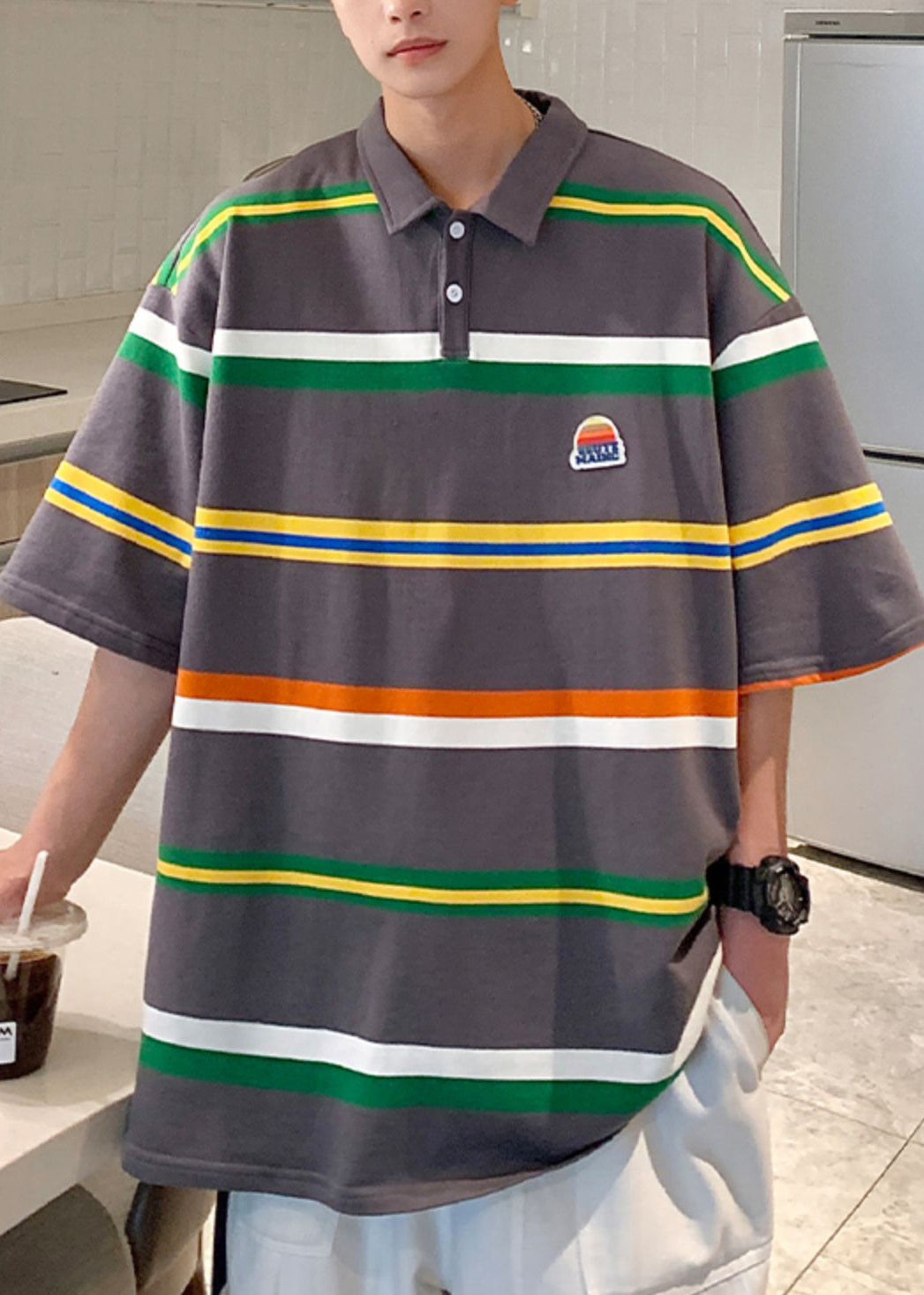 Halbarmhemden Dunkelgraues Poloshirt aus Baumwolle mit Streifen und lockeren Knöpfen