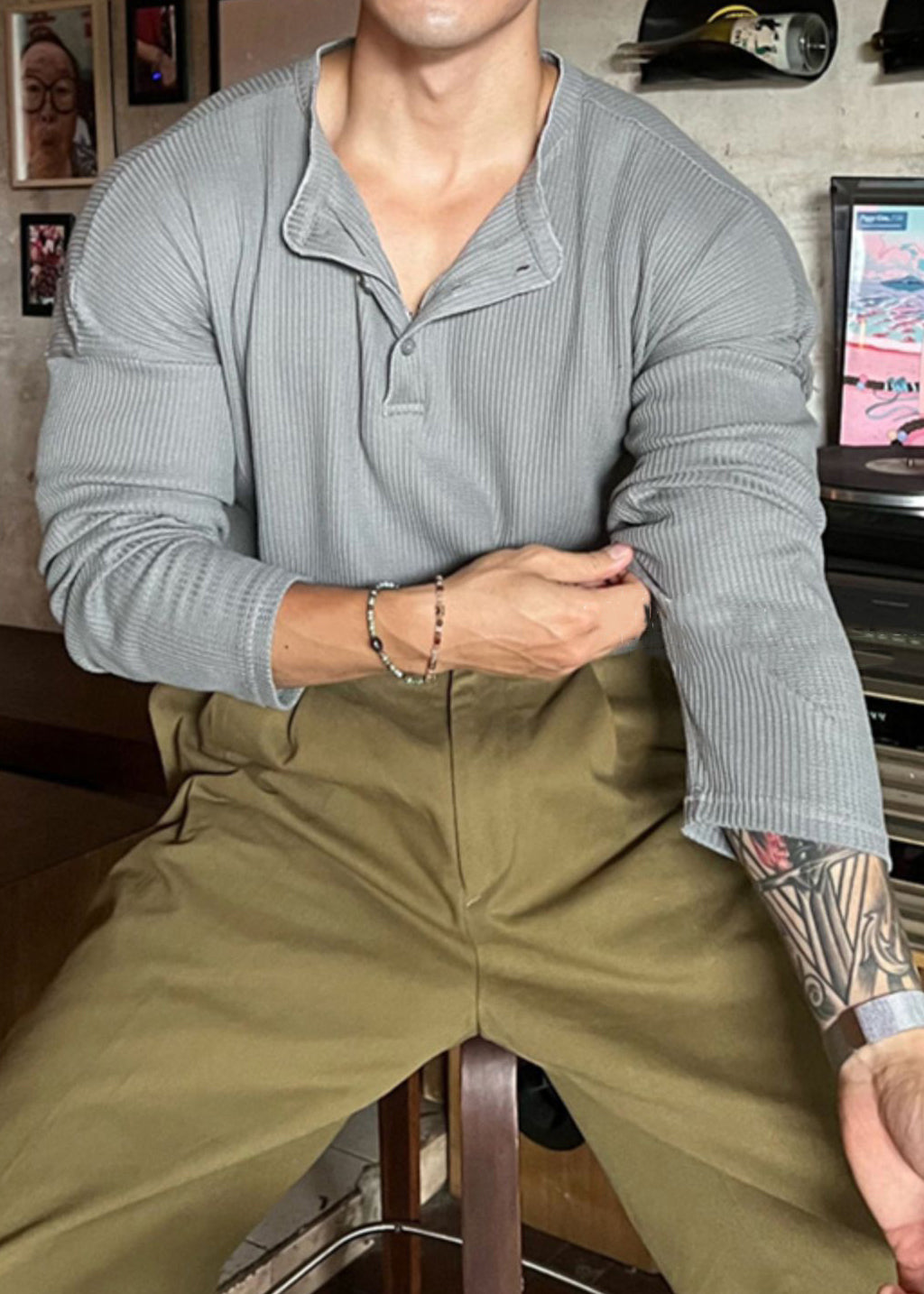 Chemises à boutons T-shirt à col en V pour hommes, couleur unie, amples, en coton, gris