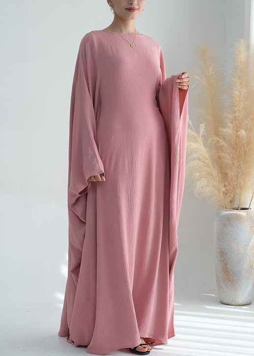 Lockeres, rosa Maxikleid mit Rundhalsausschnitt und Fledermausärmeln aus Eisseide AA1051