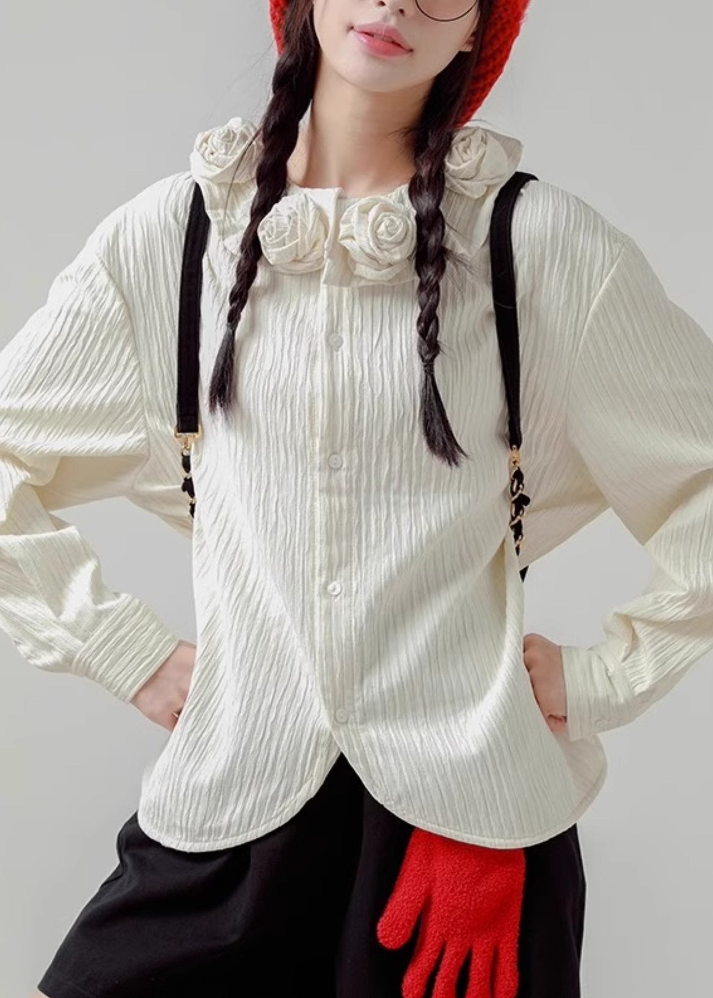 Chemise ample en coton à boutons blancs et imprimé floral