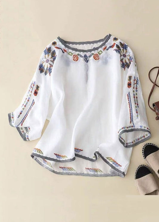 Loose White O-Neck Embroidered Linen T Shirt Half Sleeve GG028