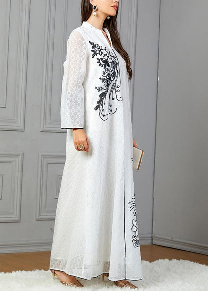 Robe ample en coton blanc à col en V et manches longues AA1047