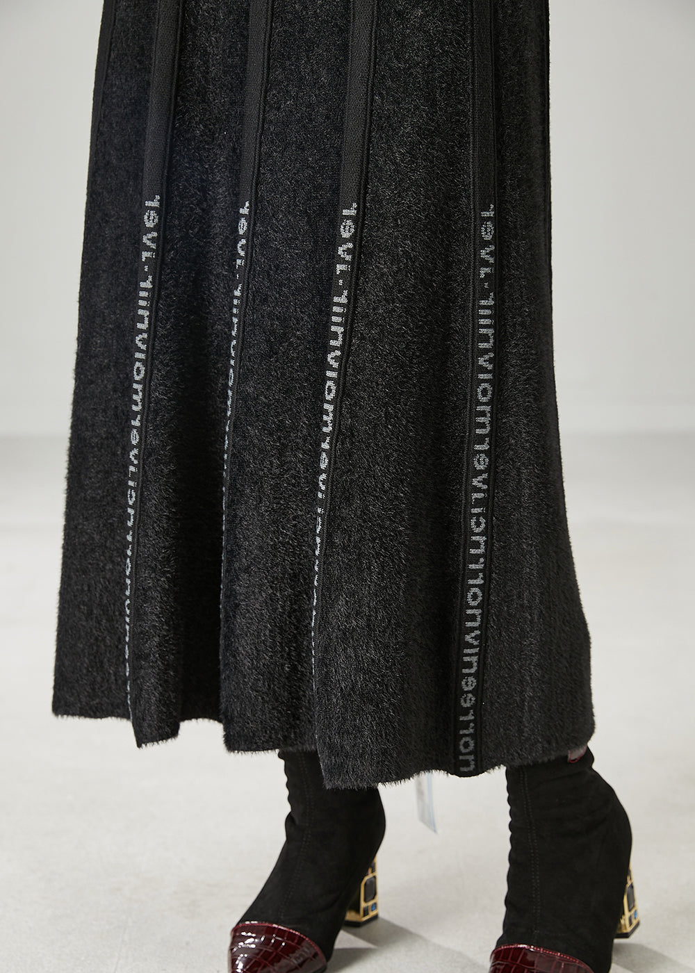 Modern Black Letter Patchwork Knit Skirt Spring YU1046