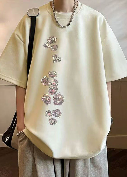 Chemise en daim abricot à manches mi-longues et col rond pour homme, confortable et imprimée.