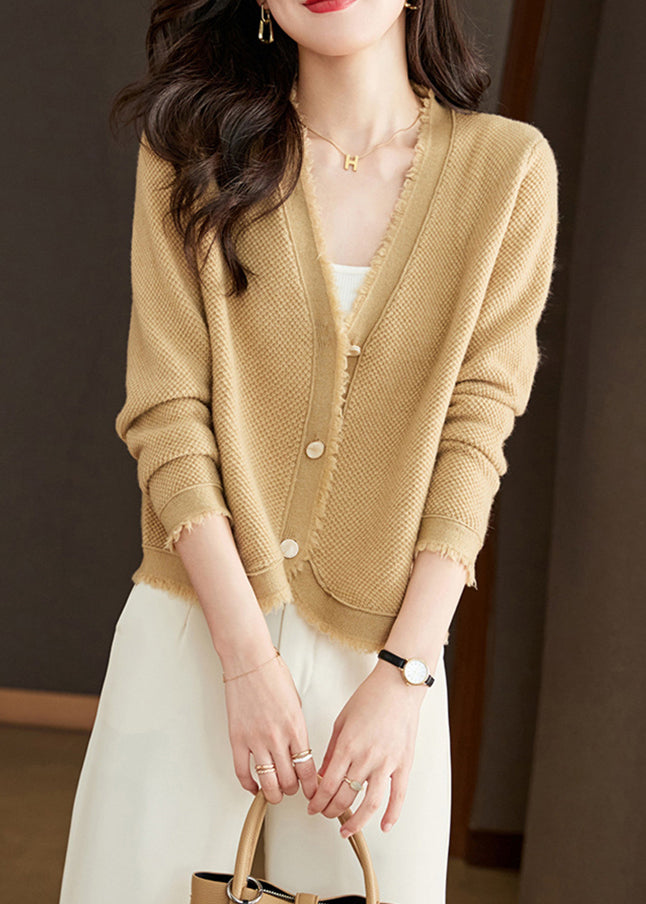 Nouveau cardigan en tricot de laine unie à boutons et col en V beige pour l'automne WL005