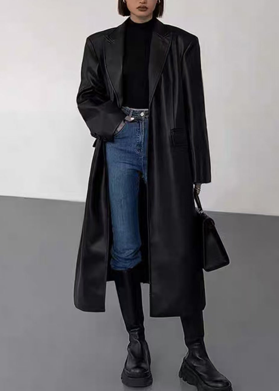 Manteau long en similicuir noir avec boutons crantés pour l'hiver WL013