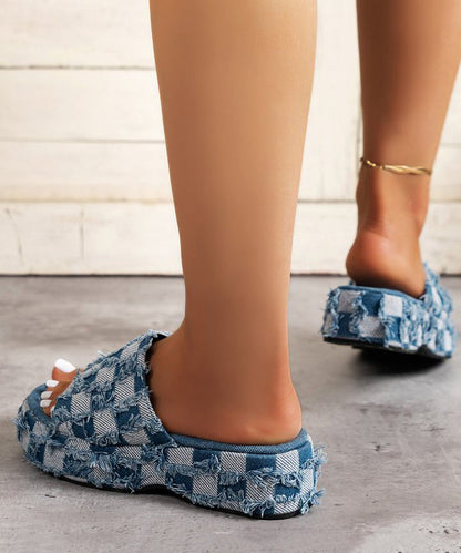 Nouvelles sandales à plateforme en denim bleu à carreaux et pampilles UU001