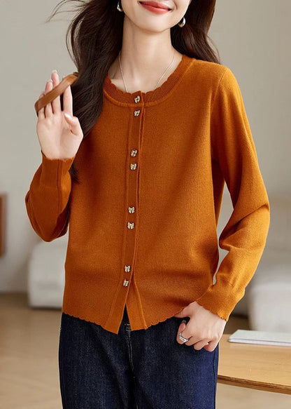 Nouveau manteau en laine tricoté confortable à col rond et boutons orange pour l'automne QV062