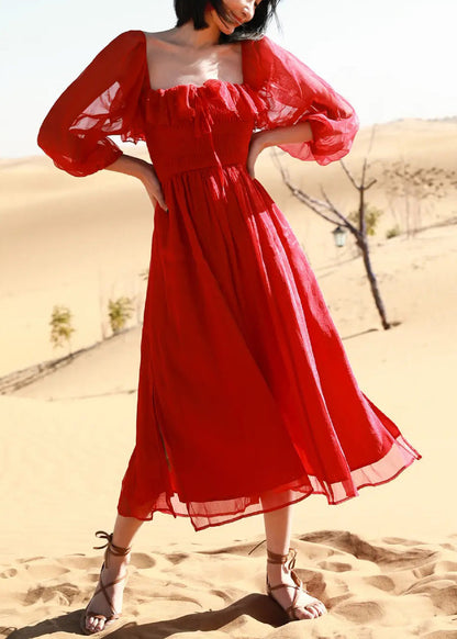 Strandkleid aus Puff-Baumwolle mit quadratischem rotem Kragen und offenen Seitenärmeln